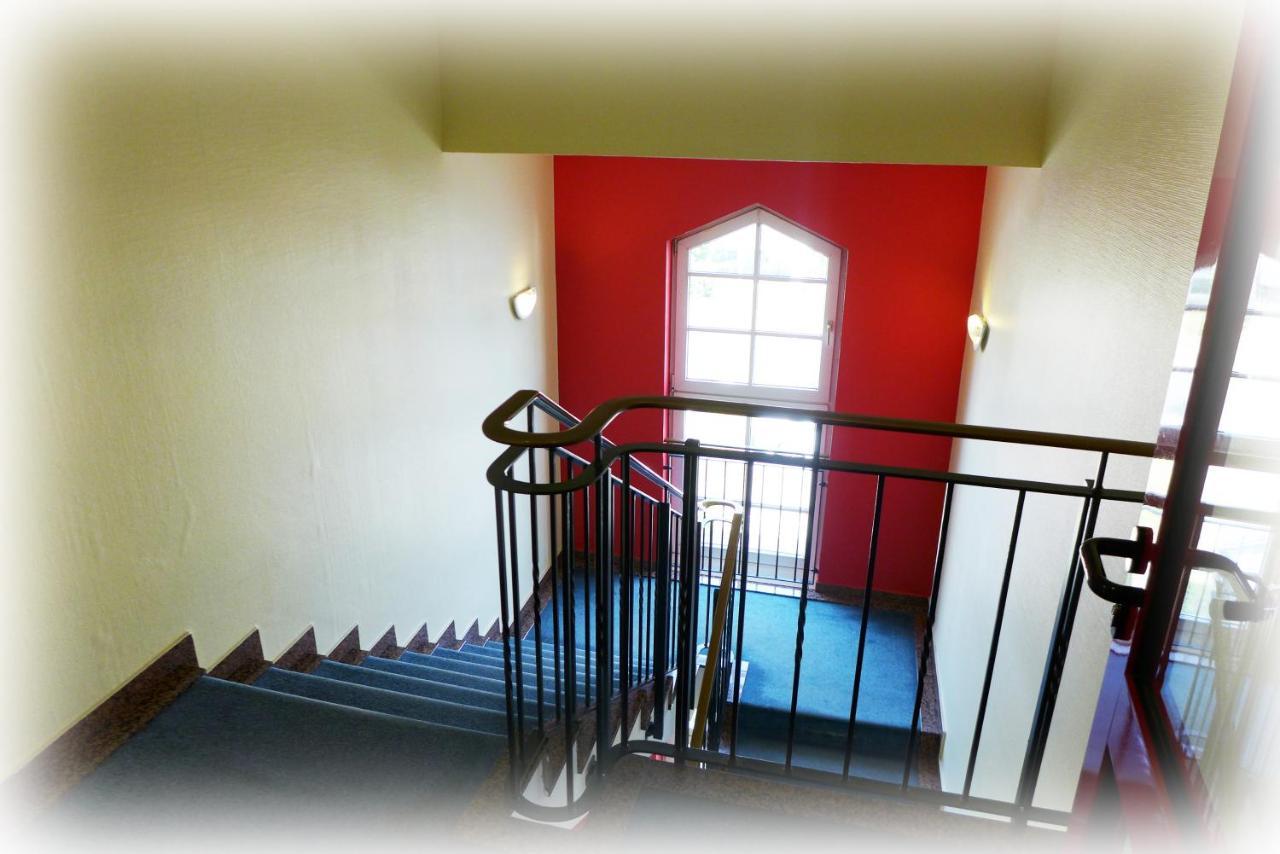 Hotel Lindenberger Hof อาห์เรนส์เฟลเดอ ภายนอก รูปภาพ